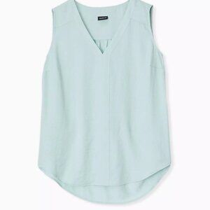 Torrid Harbor Gray Charmeuse Tank in Size 2 (18/20)